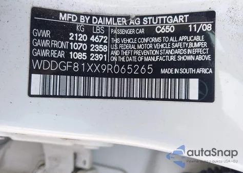 2009 Mercedes-Benz C 300 Luxury 4Matic z USA, uszkodzony, nr VIN WDDGF81XX9R065265